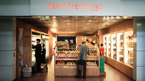 “farmfresh330″對顧客而言，乍看外觀上與其他有機用品店沒太大差異，也看不出店員有何不同。