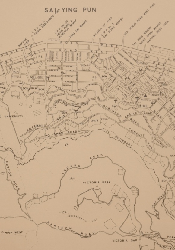地政總署測繪處出版的《Mapping Hong Kong》，收錄了六十年代的中上環和半山地圖，盧吉道顯示在圖的較下方位置。（圖片來自《Mapping Hong Kong》）