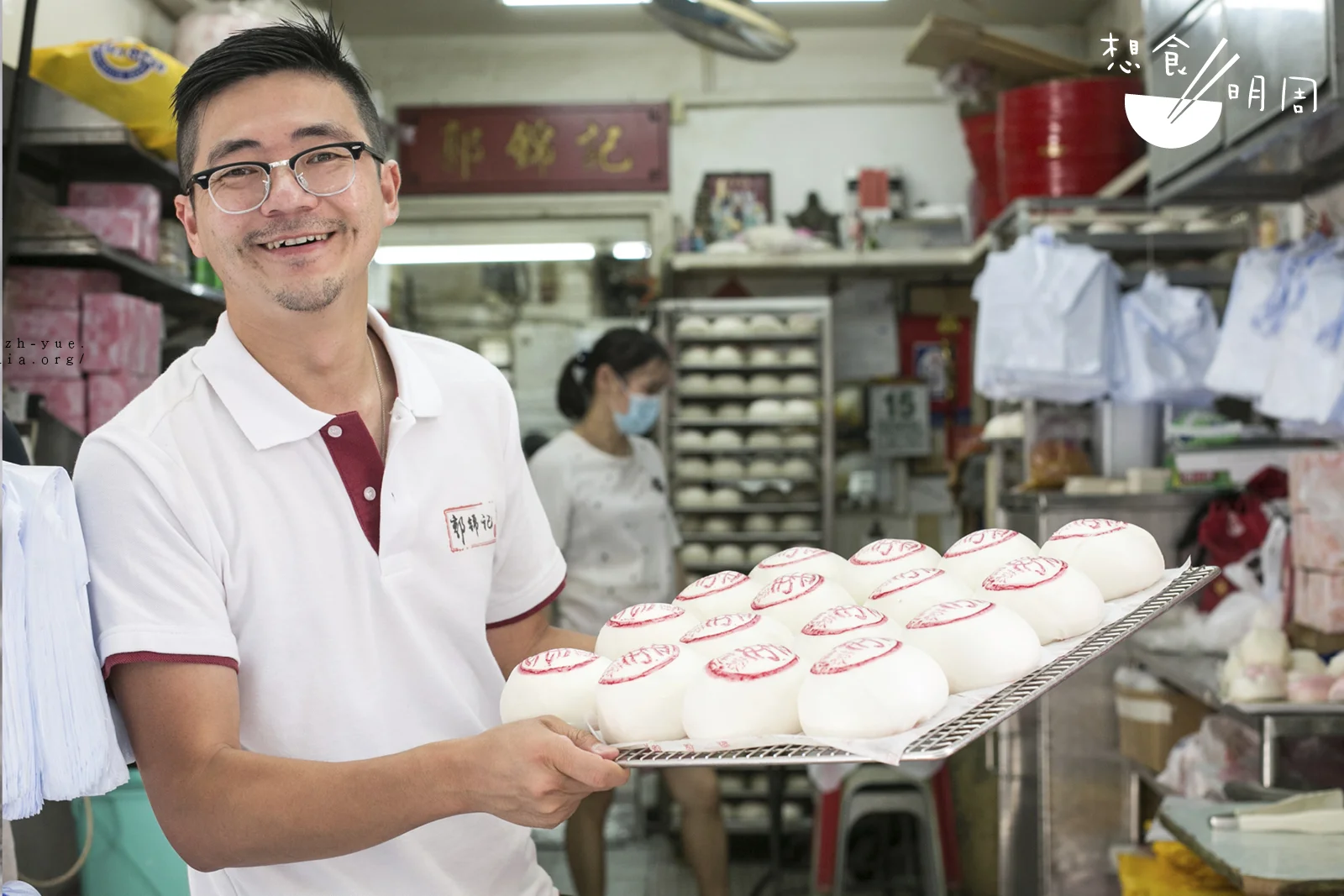 自從家業由Martin接捧後，他着手革新餅店，更希望將平安包打造成為香港人的手信之一。 