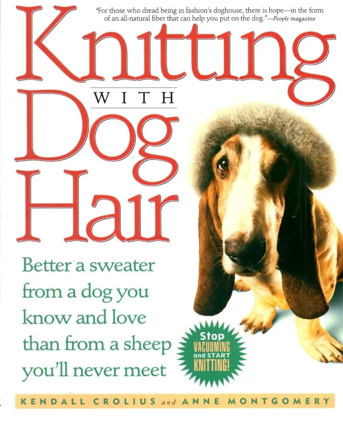 《織狗毛》這本書是真實存在的，不屬於「搞笑類書籍」，屬於「實用類書籍」。如果你有養狗而且你和你的鄰居都擁有「很高的接受異常事物能力」，這本書絕對不能錯過。亞馬遜評分有四點七高分。