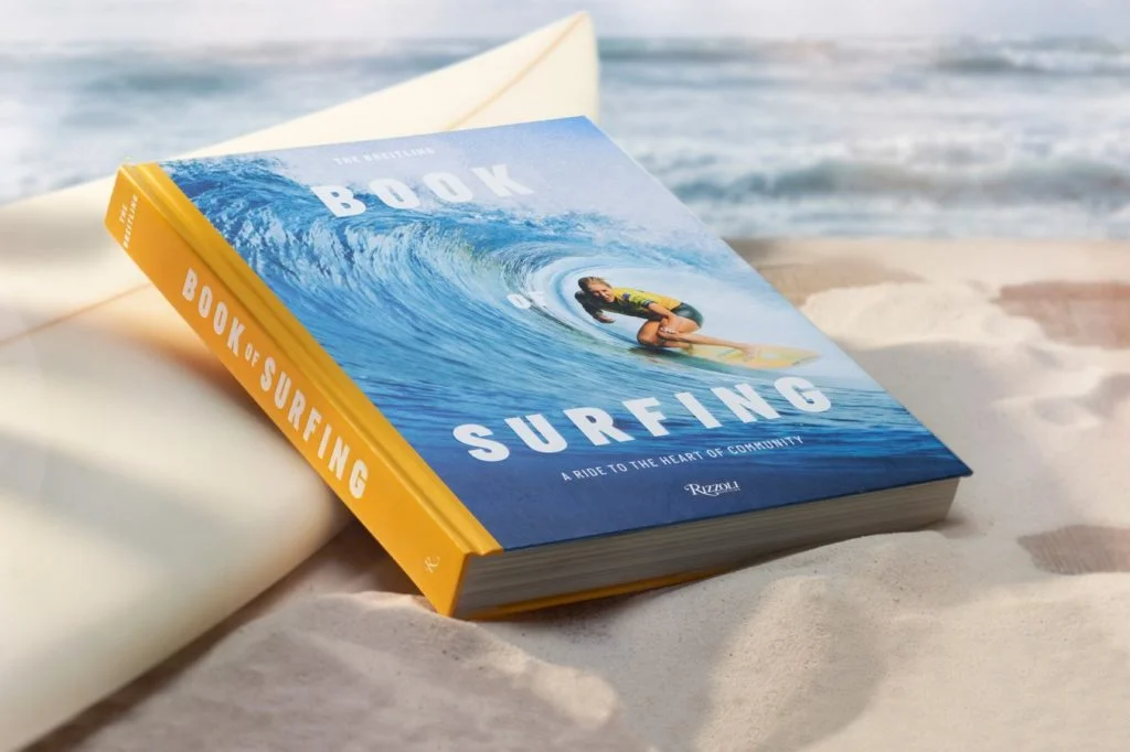 在Wheels and Waves衝浪電單車節上，Breitling不僅推出了Superocean錶款，還展示了《The Breitling Book of Surfing百年靈衝浪聖典》，記錄了橫跨六大洲的衝浪文化之旅，體現對冒險和海洋的熱愛。