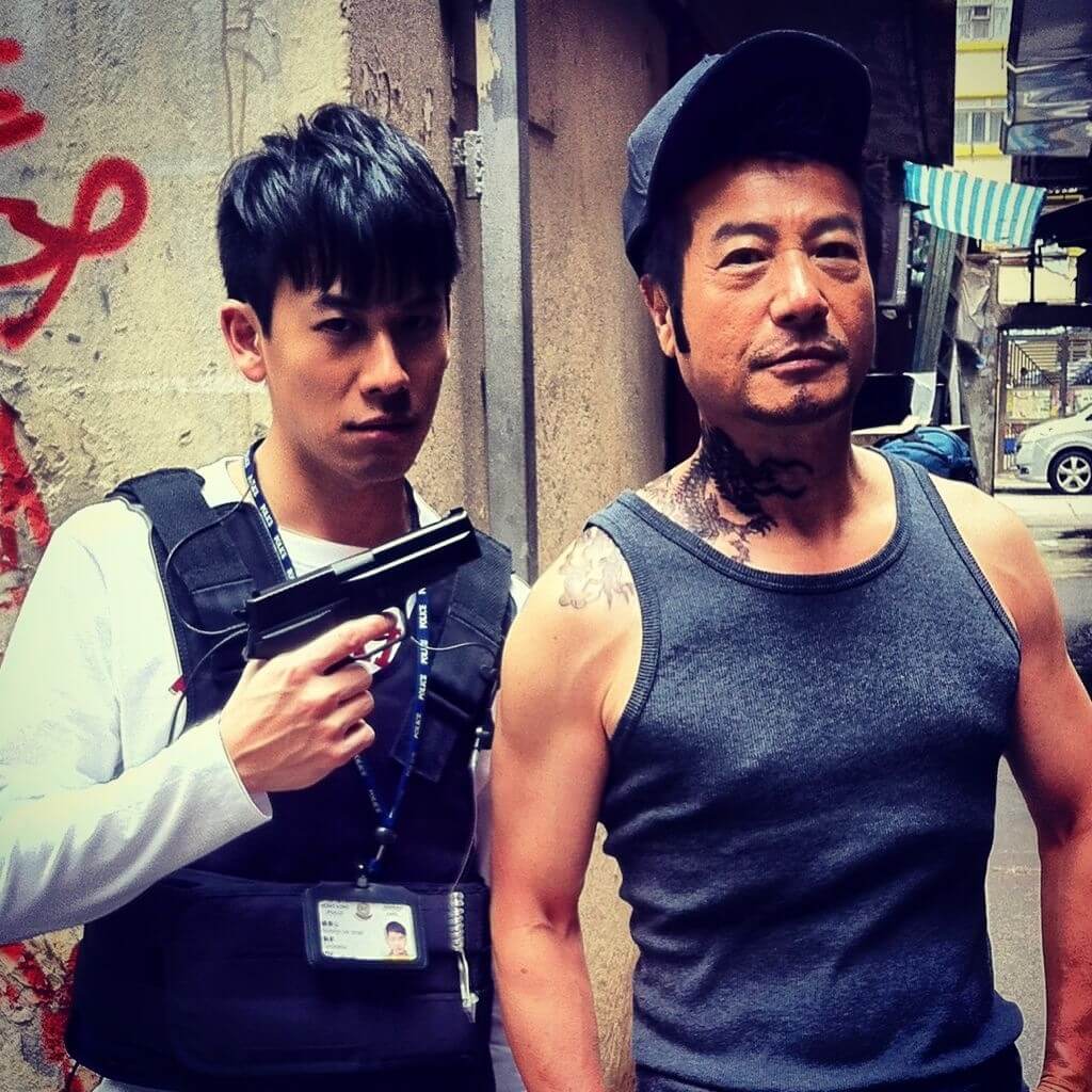 石修與兒子陳宇琛在戲中合作，一個演警察，一個演賊。
