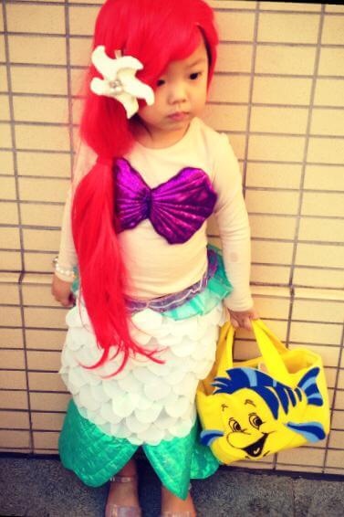 Tayla自小已經喜歡不同造型的打扮，一身人魚小姐扮相，非常可愛。 