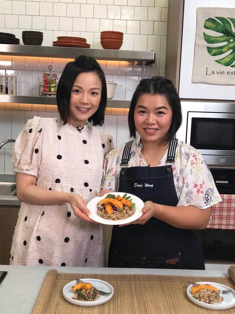 李麗珊主持香港開電視節目《30分鐘大放餸》，廚師們都有傳授很多坐月餐單給她。