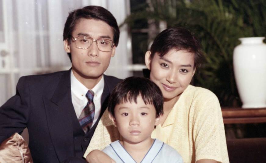 八五年港台劇《香江歲月》中，張繼聰演鄺美雲、梁家輝的兒子。