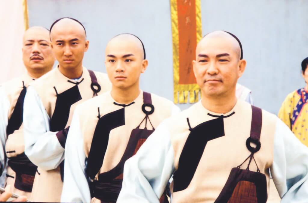 胡諾言剛加入TVB時，與元彪、洪天明等拍武打劇《佛山贊師父》。