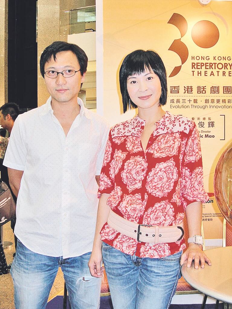 潘燦良和蘇玉華是演藝學院同學，又做過劇團同事，後來拍電影《人間有情》時開始拍拖。