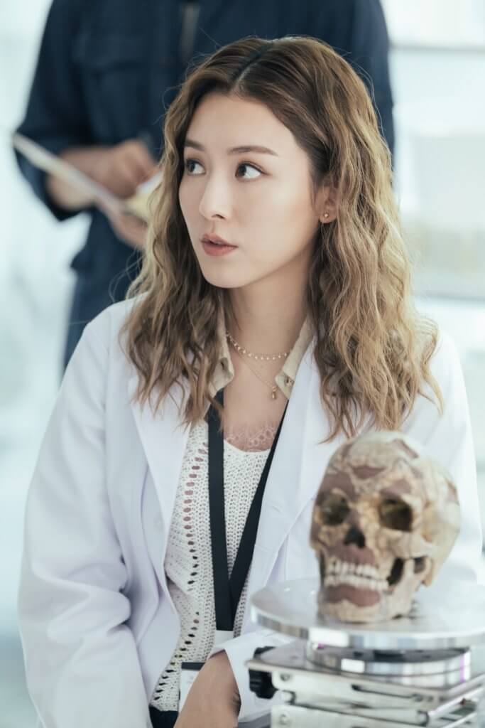 王敏奕在劇集《刑偵日記》飾演法醫人類學家，經常接觸骨頭和真蟲。