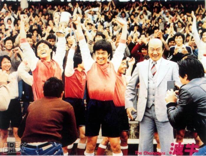 元彪與李賽鳳主演的電影《波牛》在日本大受歡迎。