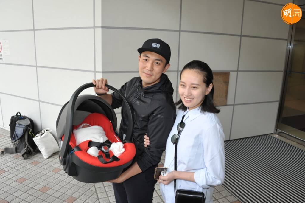 譚俊彥2015年與太太任祉妍誕下女兒。