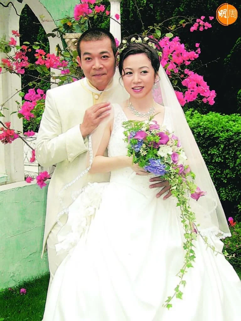 唐麗球和吳毅將2003年結婚。